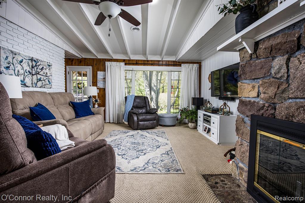 4234 Atkins Road, Port Huron, MI 48060 — Photo 5