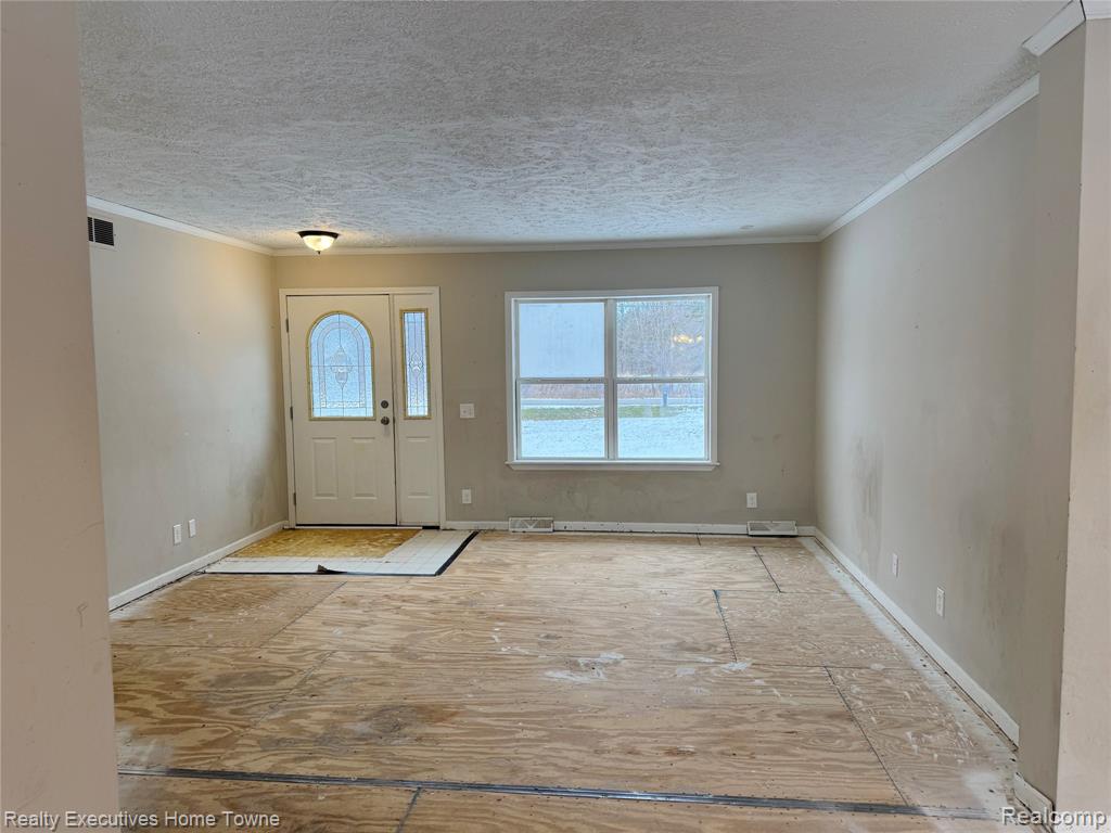2045 Yeager Street, Port Huron, MI 48060 — Photo 12