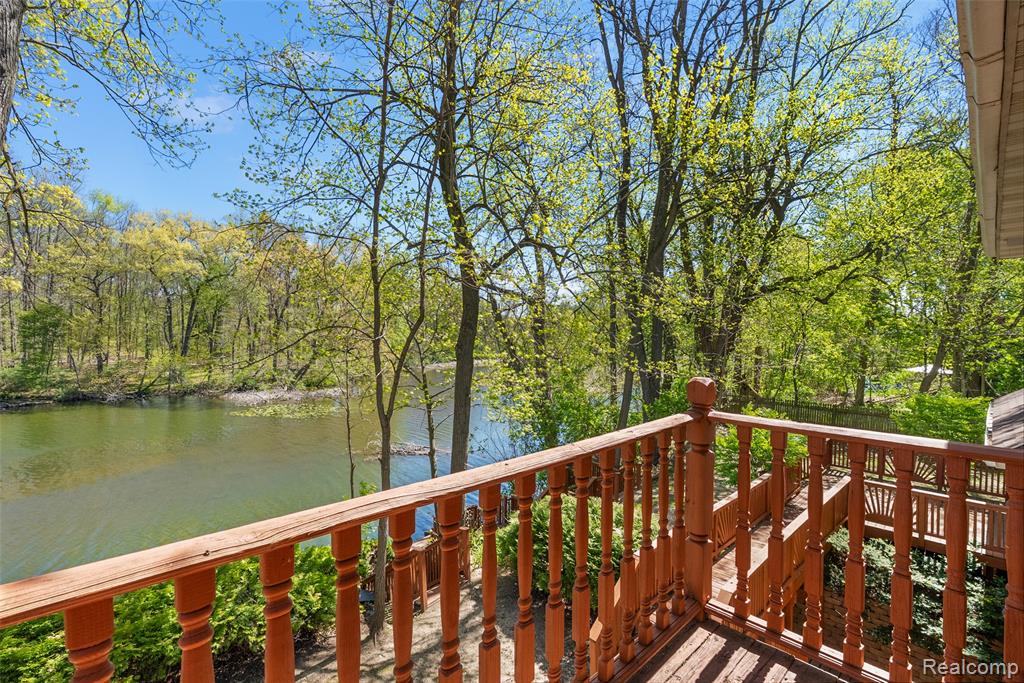2475 S Ortonville Road, Ortonville, MI 48462 — Photo 37
