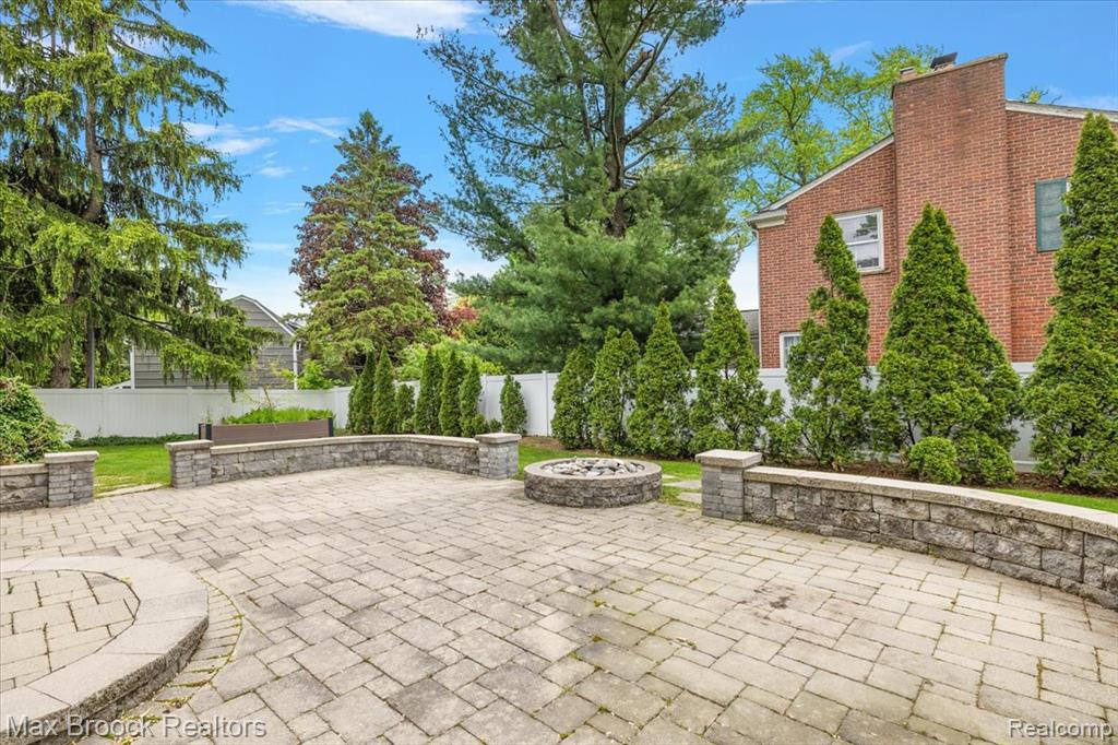 972 Oxford Street, Birmingham, MI 48009 — Photo 59