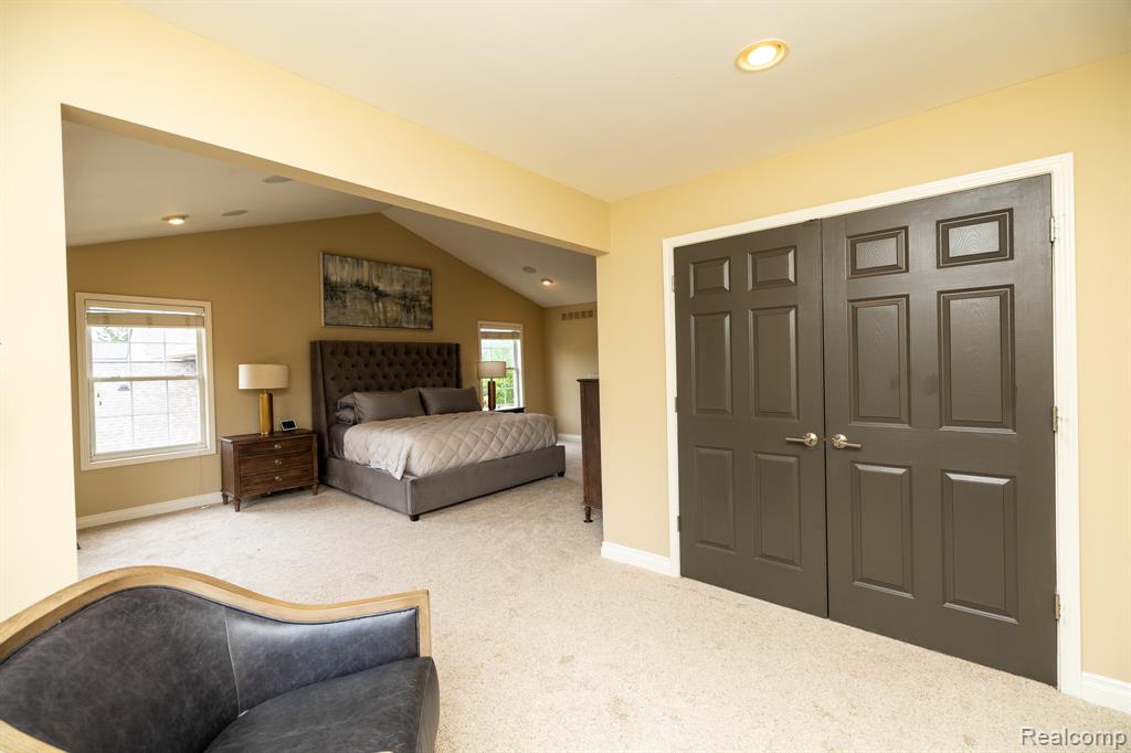 4910 Knollcrest Court, Commerce Twp, MI 48382 — Photo 30