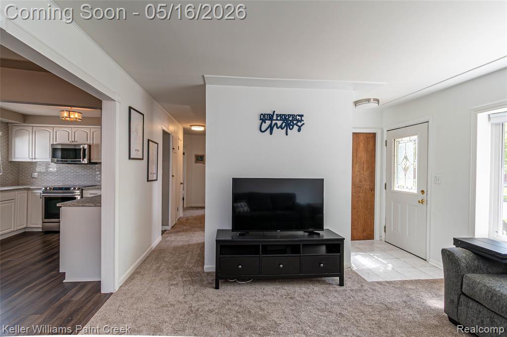 29652 Sherry Avenue, Madison Heights, MI 48071 — Photo 16