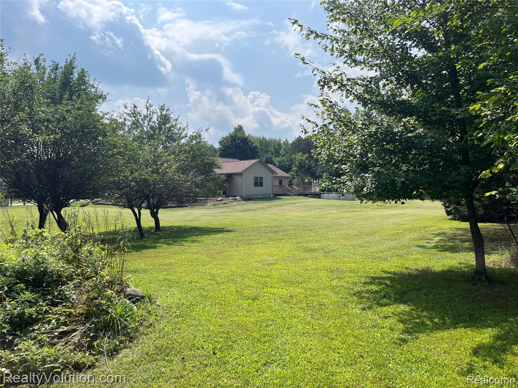 5885 Skyview Drive, Imlay City, MI 48444 — Photo 38