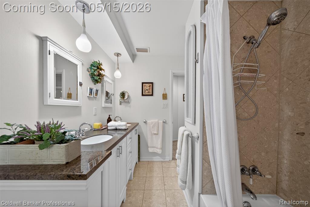 1186 Peveril Road, Bloomfield Hills, MI 48304 — Photo 19