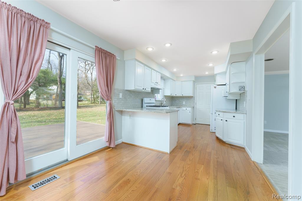 1243 Blue Heron Drive, Highland, MI — Photo 13