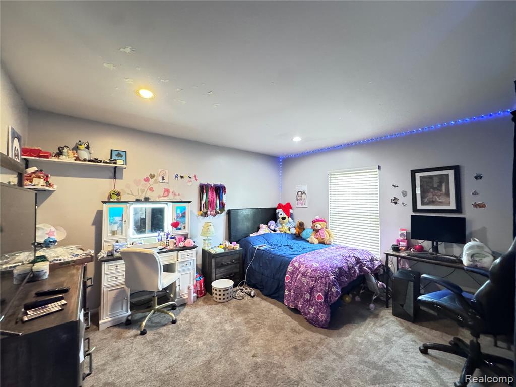 5203 Forestdale Court, West Bloomfield, MI — Photo 30