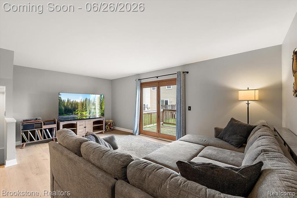 37077 Brynford Drive, Clinton Twp, MI 48036 — Photo 12