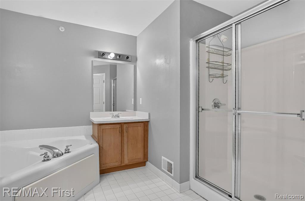 3920 Forester Boulevard, Auburn Hills, MI 48326 — Photo 18