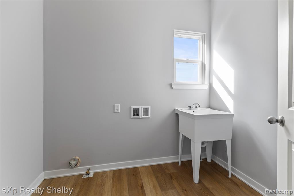 52120 Wellington Valley Drive, Macomb, MI 48042 — Photo 18