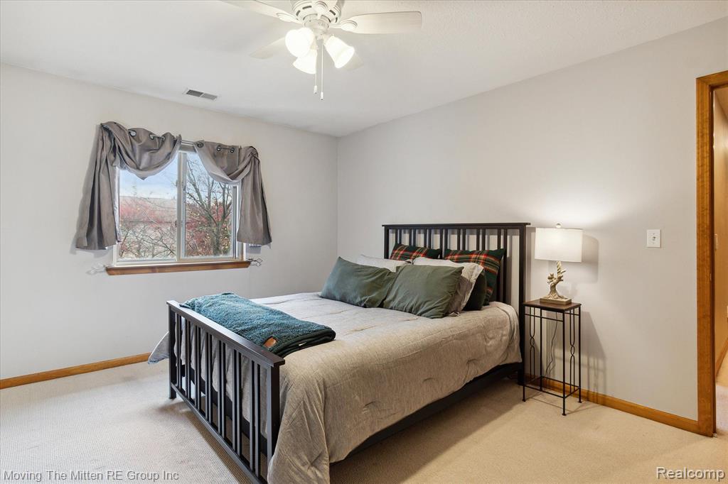 9755 WILDFLOWER, Belleville, MI 48111 — Photo 15