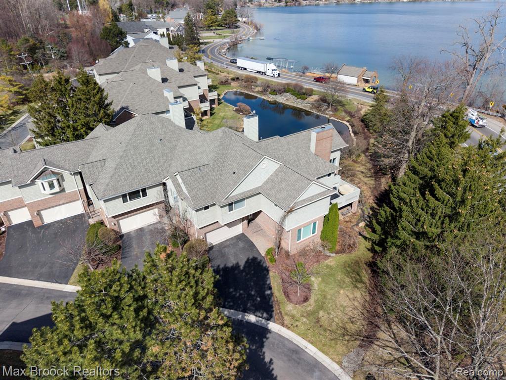 3828 PINE LAKE KNOLL Drive, West Bloomfield, MI 48324 — Photo 68