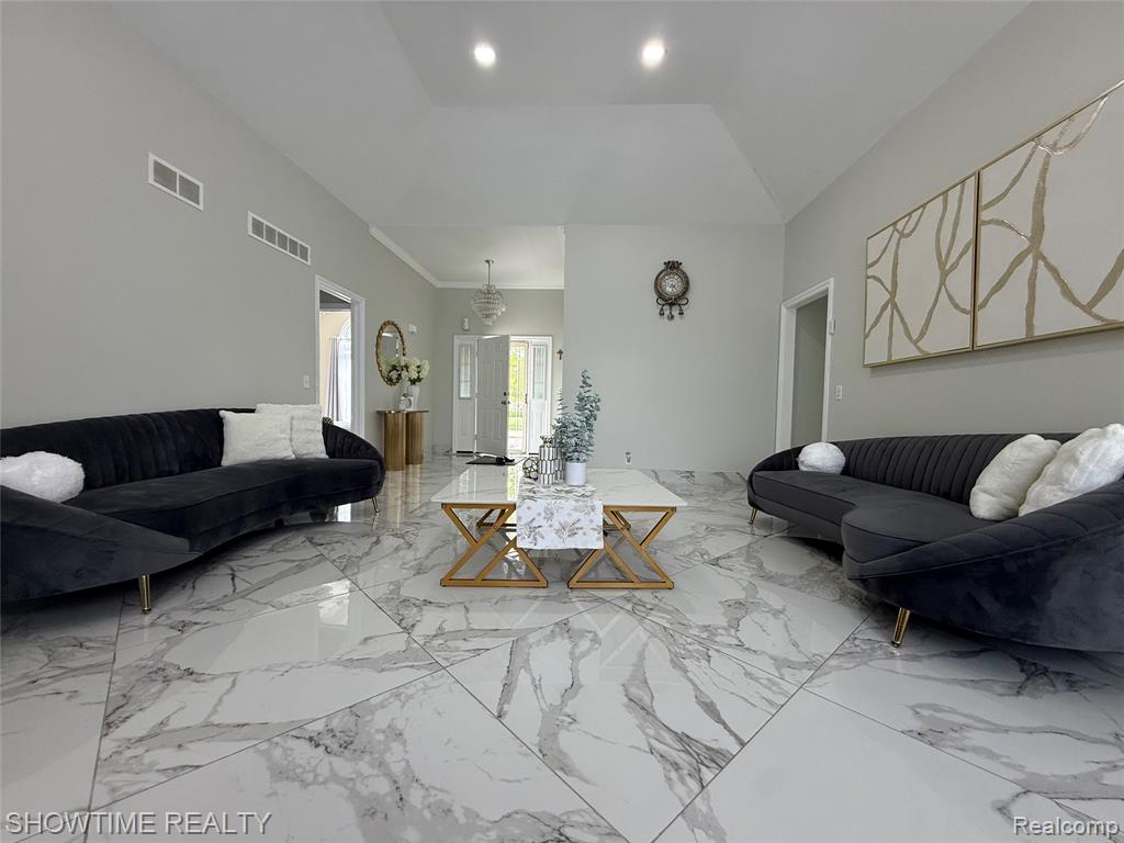 21523 Mackenzie Drive, Macomb, MI 48044 — Photo 6