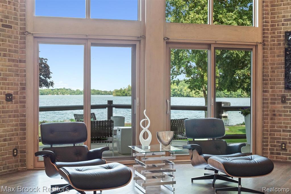 3333 W Shore Drive, Orchard Lake Village, MI 48324 — Photo 12