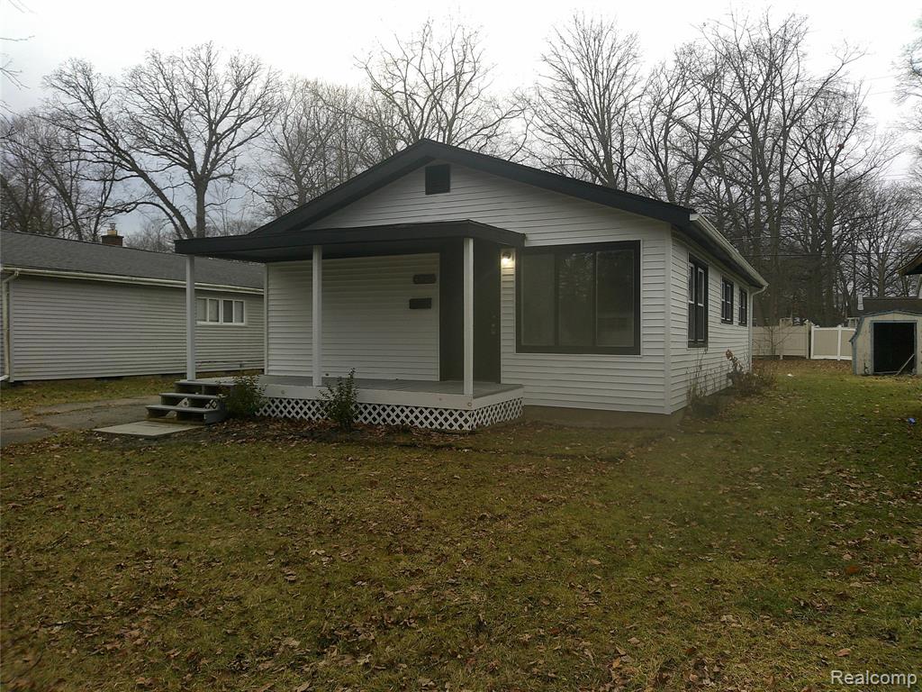 4502 Huckleberry Lane, Flint, MI 48507 — front exterior