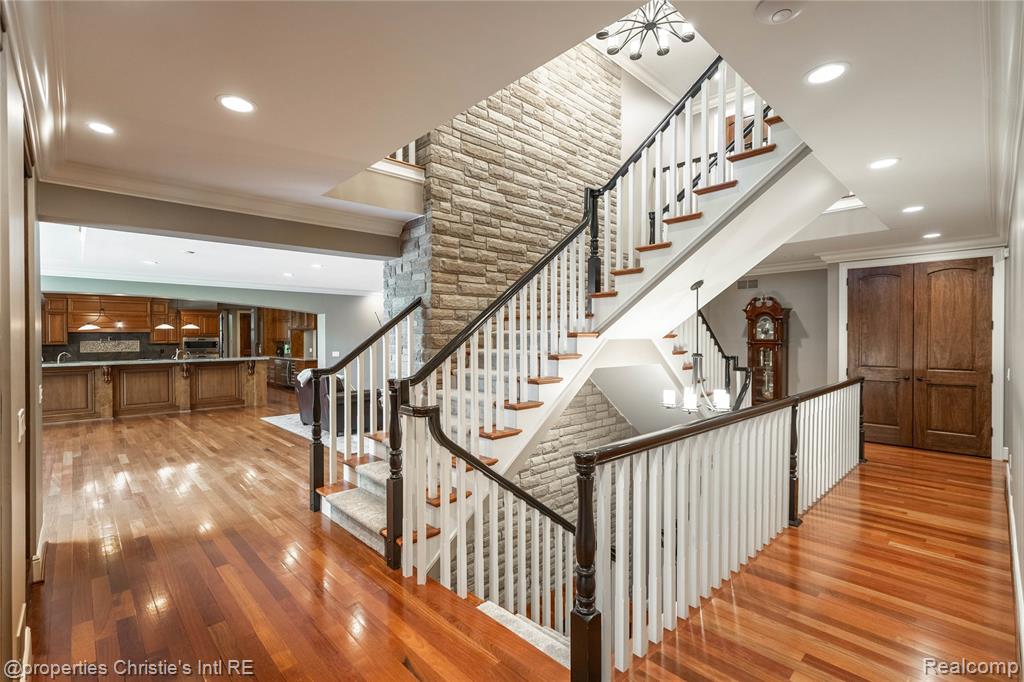 1330 Oxford Road, Beverly Hills, MI 48304 — Photo 16