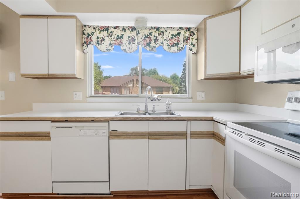 822 Keaton Drive, Troy, MI 48098 — Photo 5