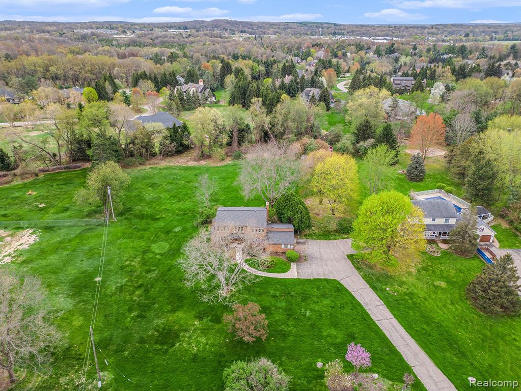 8165 Holcomb Road, Clarkston, MI 48348 — Photo 39