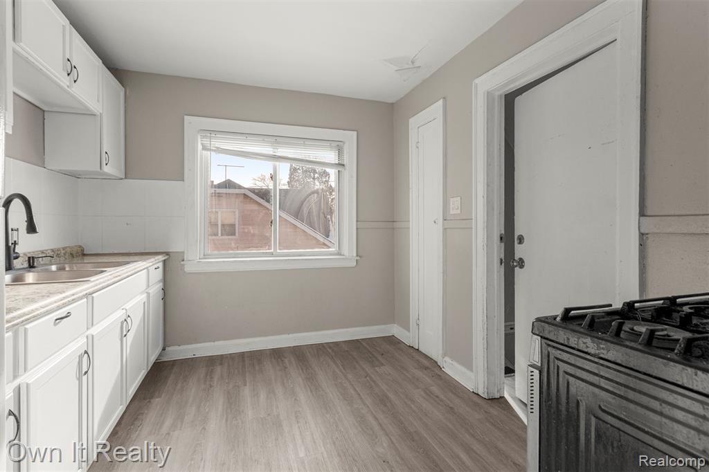 15766 Hartwell Street, Detroit, MI 48227 — Photo 29
