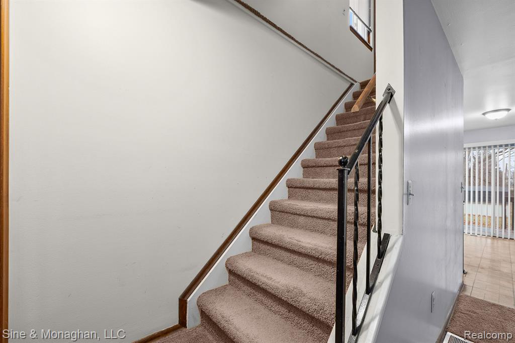 74 PARE Street, Clawson, MI — Photo 9