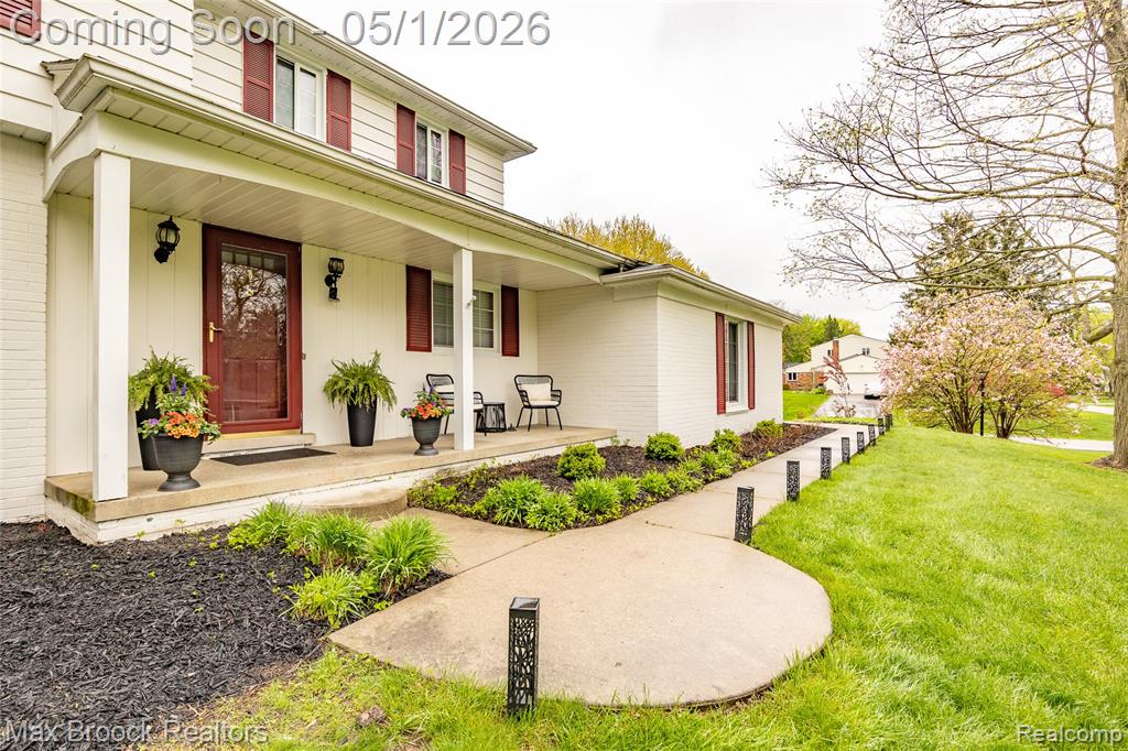 2275 Park Ridge Drive, Bloomfield Hills, MI 48304 — Photo 2