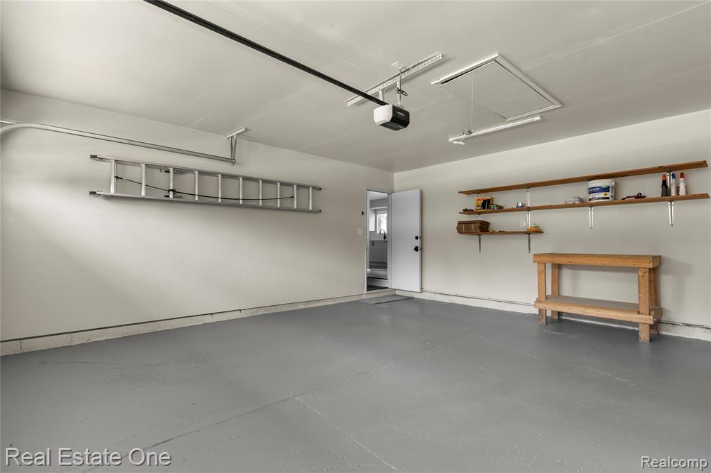 5011 Thorncroft Avenue, Royal Oak, MI 48073 — Photo 52