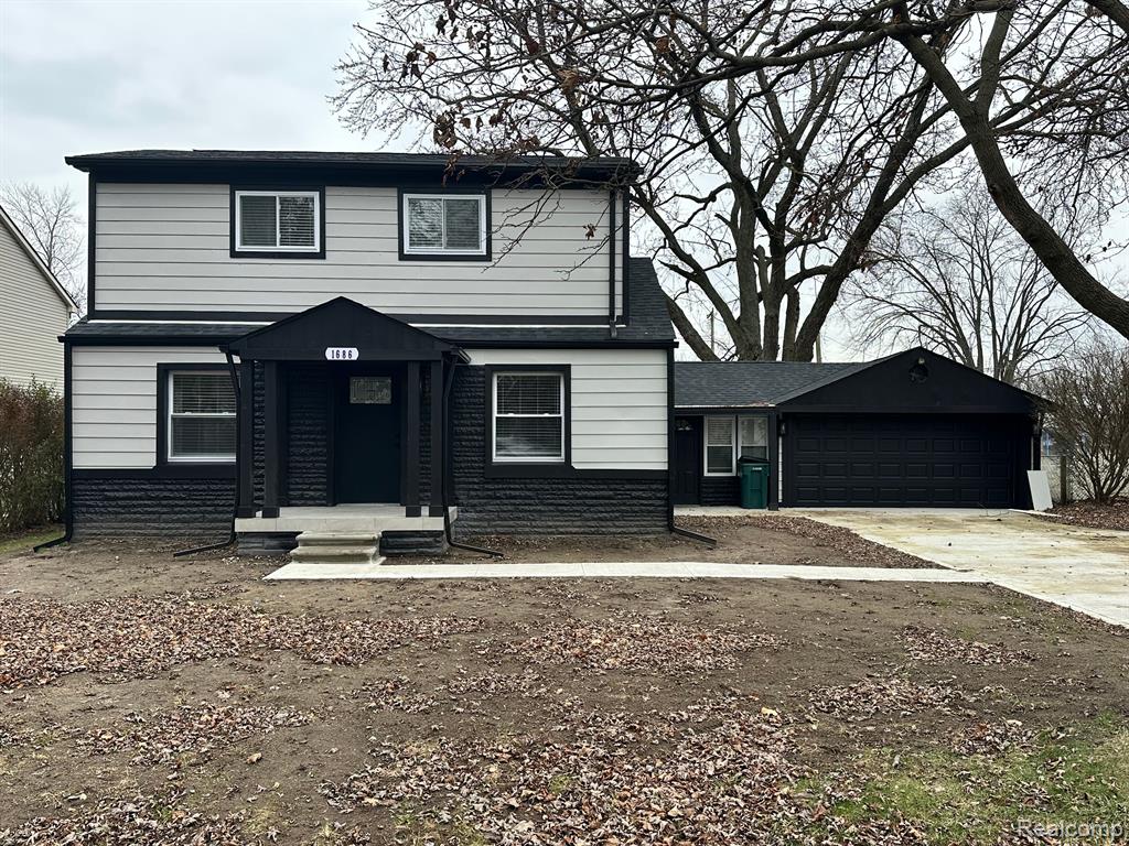 1686 BEECH, Troy, MI 48083 — front exterior