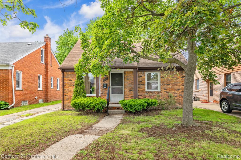 6953 N Vernon Street, Dearborn Heights, MI 48127 — Photo 2