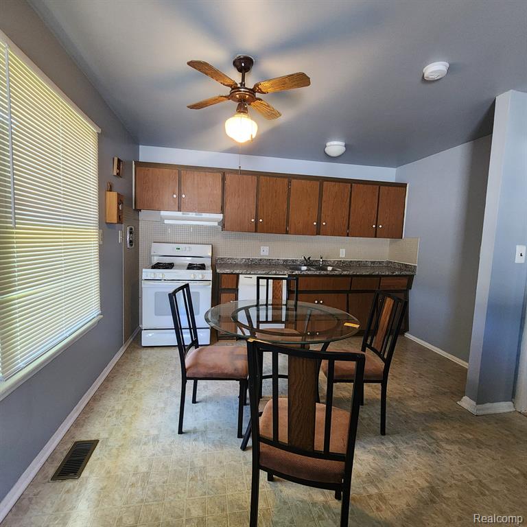 9481 WILLIAM Street, Taylor, MI — Photo 5