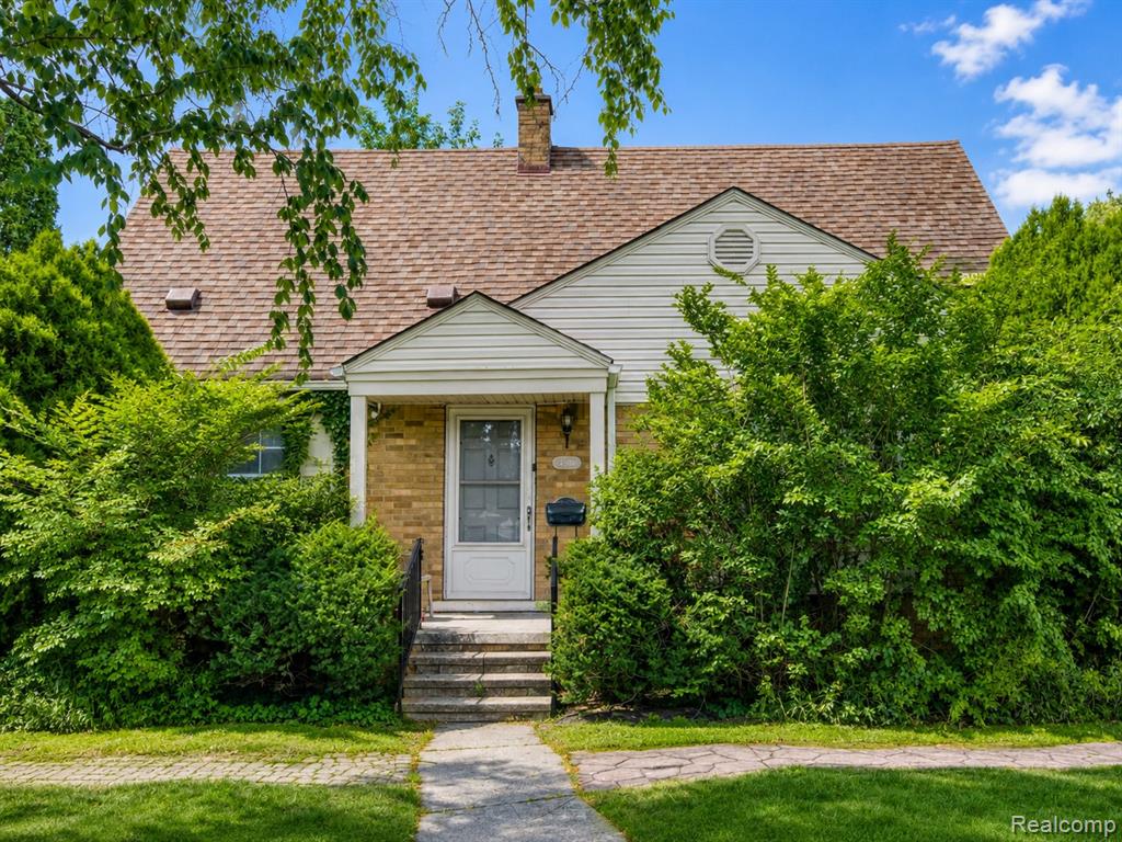 4306 Robinwood Avenue, Royal Oak, MI 48073