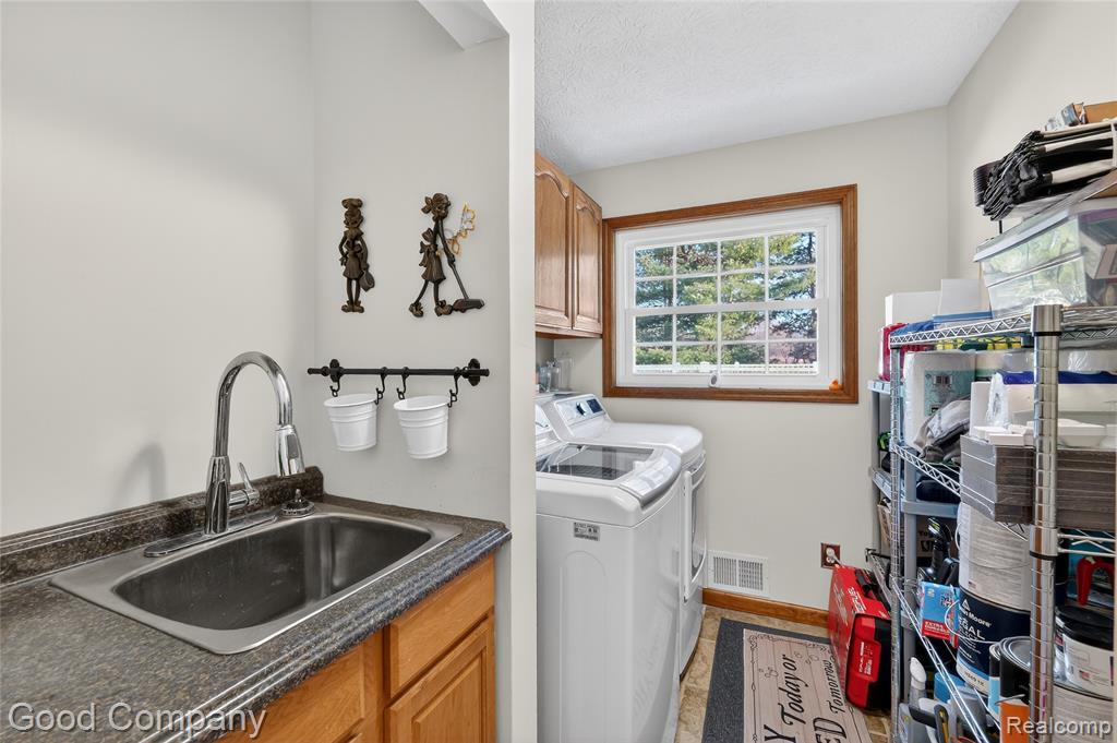 3761 Christopher Drive, Brighton, MI 48114 — Photo 19