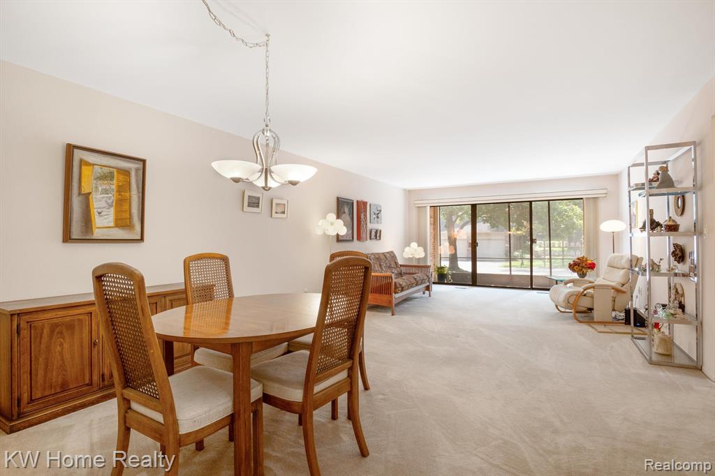 29691 Pine Ridge Circle, Farmington Hills, MI 48331 — Photo 10