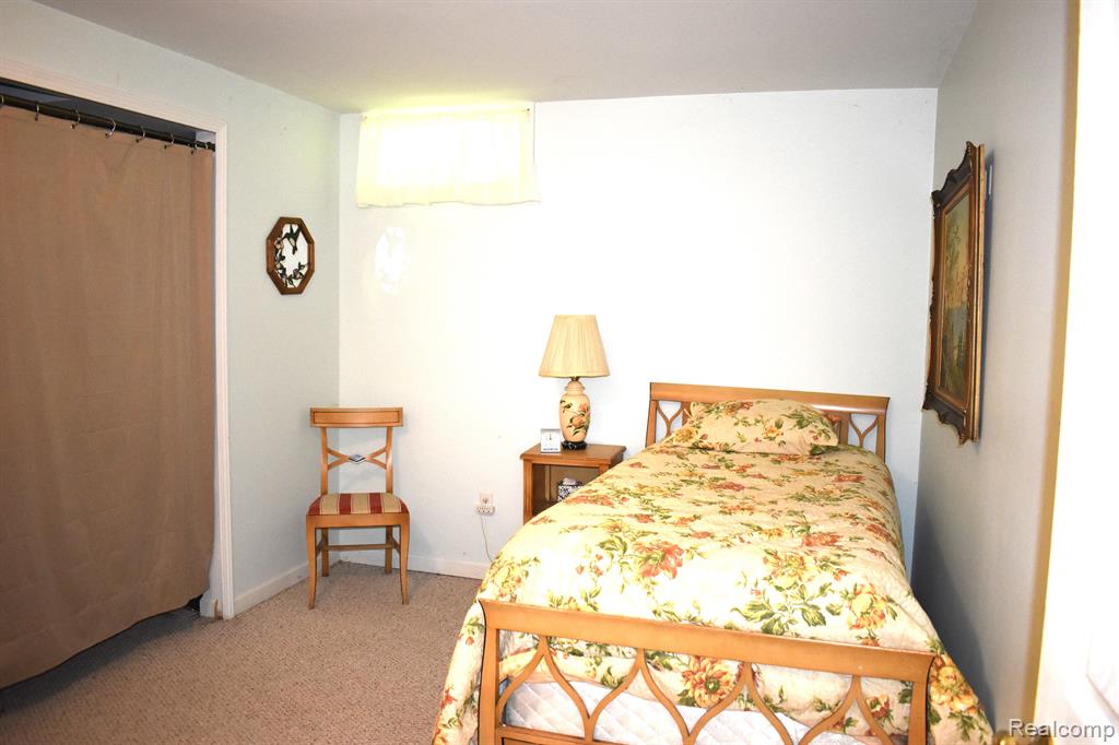 1043 CURZON Street, Howell, MI 48843 — Photo 27