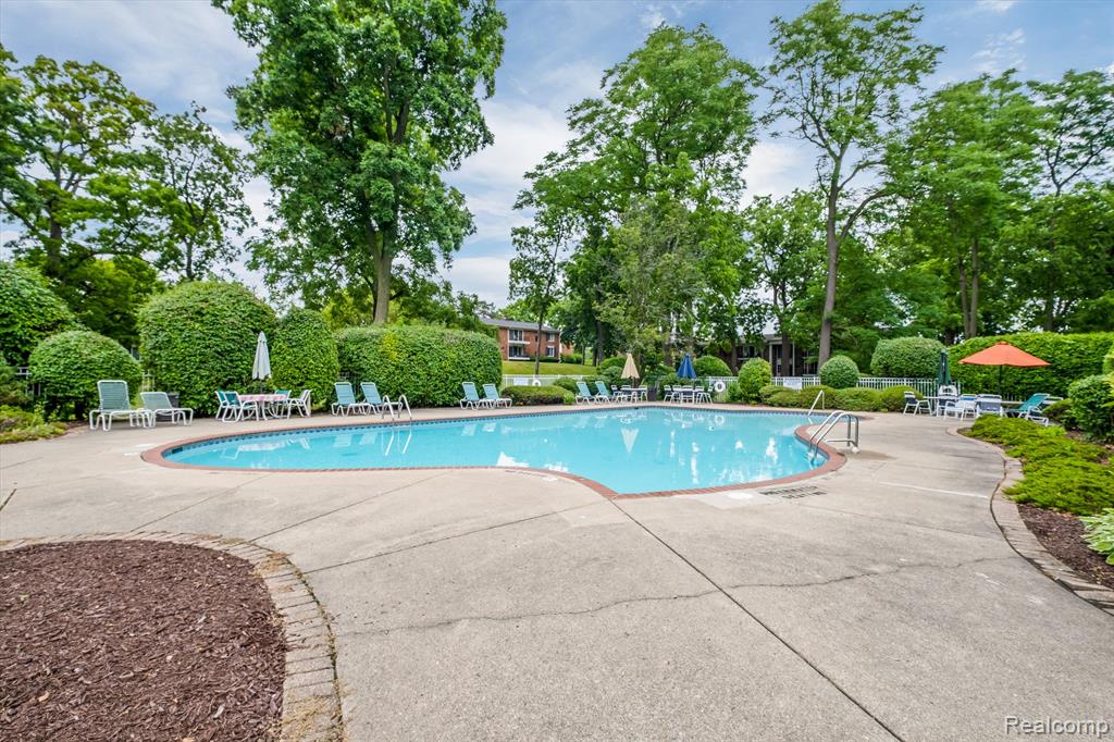 454 Fox Hills N Drive, 5, Bloomfield Hills, MI 48304 — Photo 31