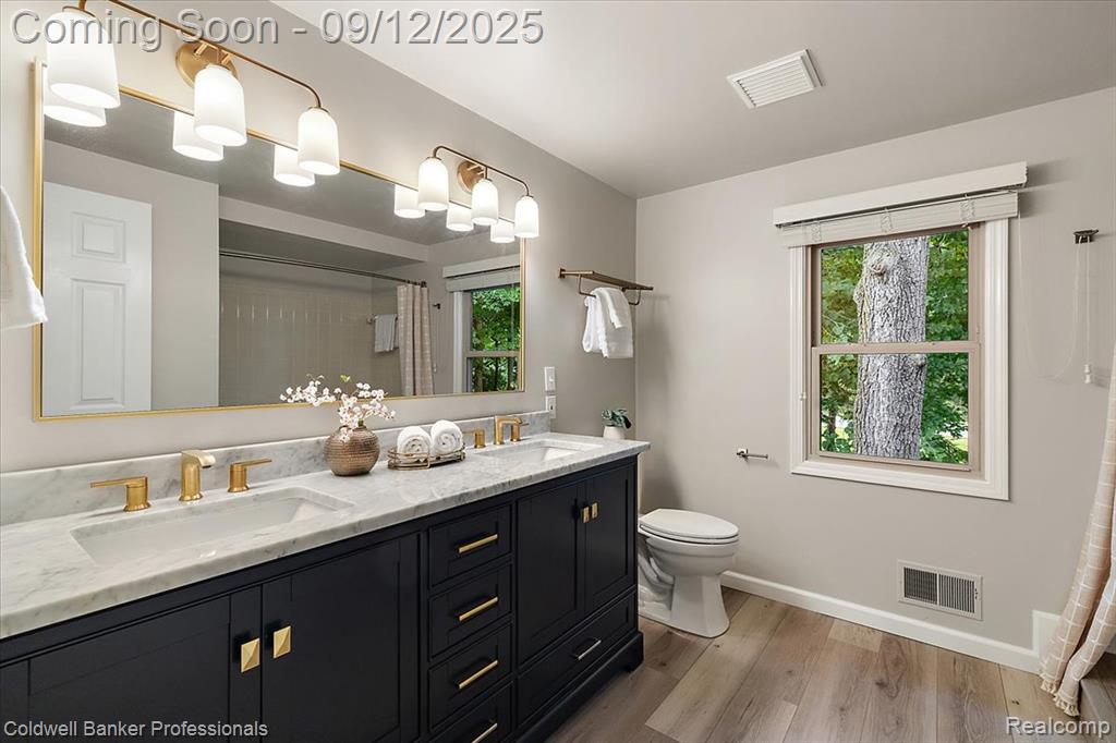 49238 Plum Tree Drive, Plymouth, MI 48170 — Photo 41