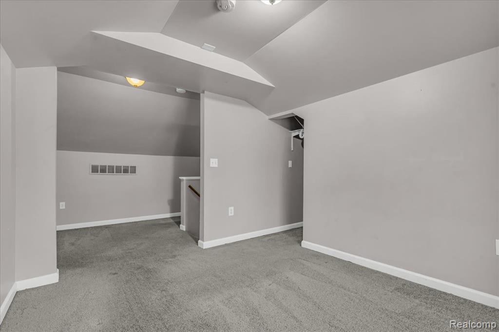 8268 Hudson Avenue, Warren, MI 48089 — Photo 16