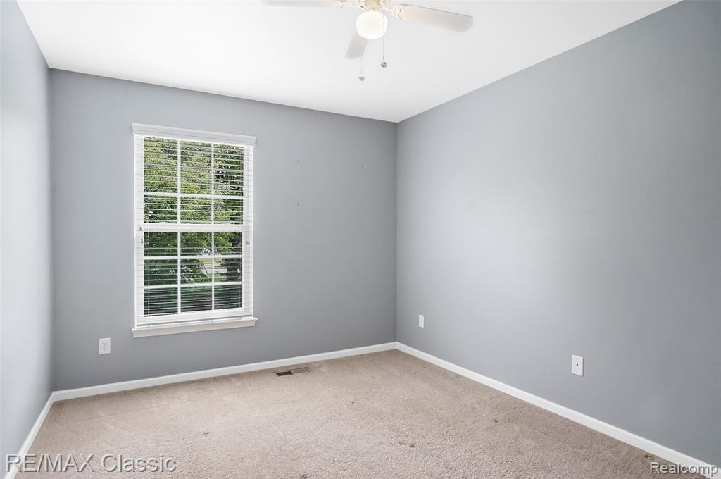 6323 Moonstone Dr, Grand Blanc, MI 48439 — Photo 25