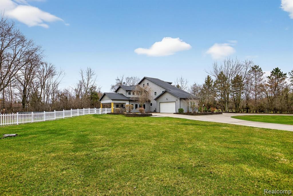 552 N McKinley Road, Flushing, MI 48433 — Photo 3