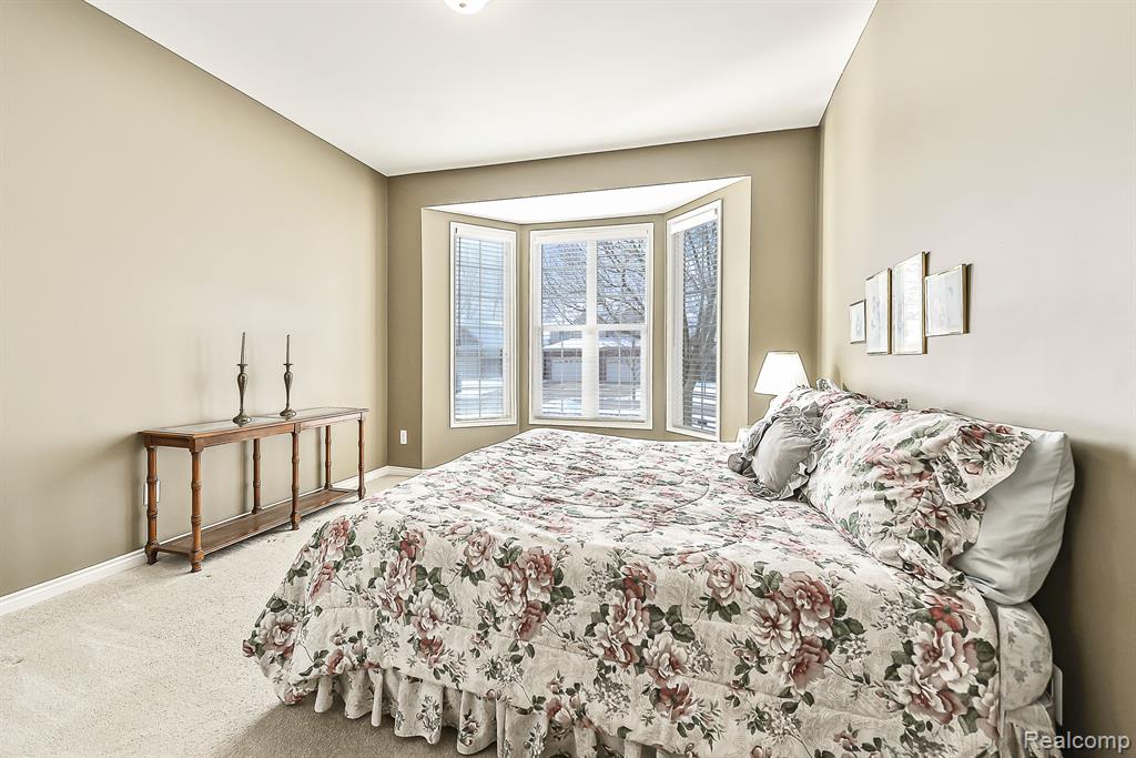 24624 ROSEMONT Drive, South Lyon, MI 48178 — Photo 17