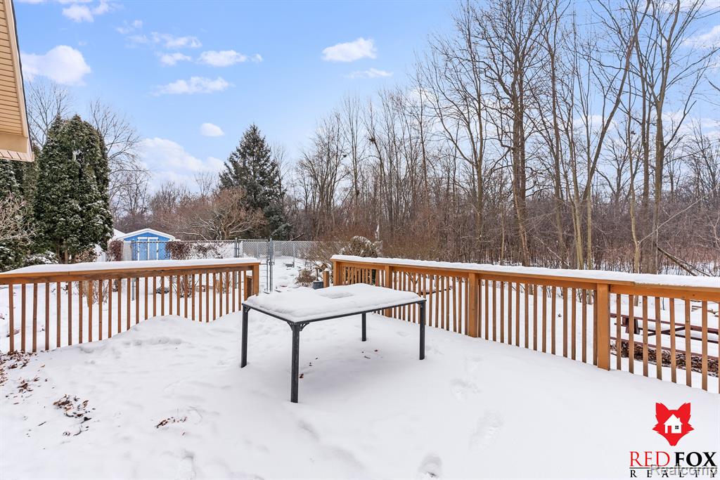 6246 KING ARTHUR Court, Swartz Creek, MI 48473 — Photo 34