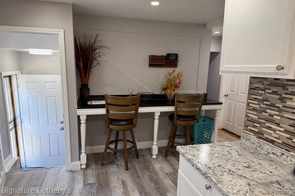6150 N University Place, Detroit, MI 48224 — Photo 9