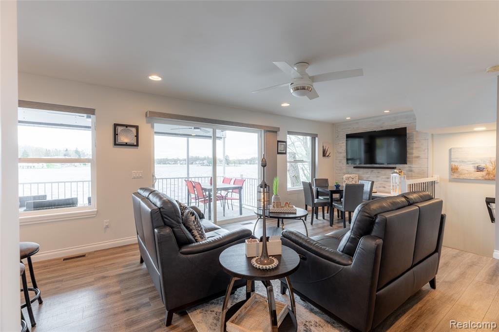 376 Bellevue Avenue, Lake Orion, MI 48362 — Photo 11