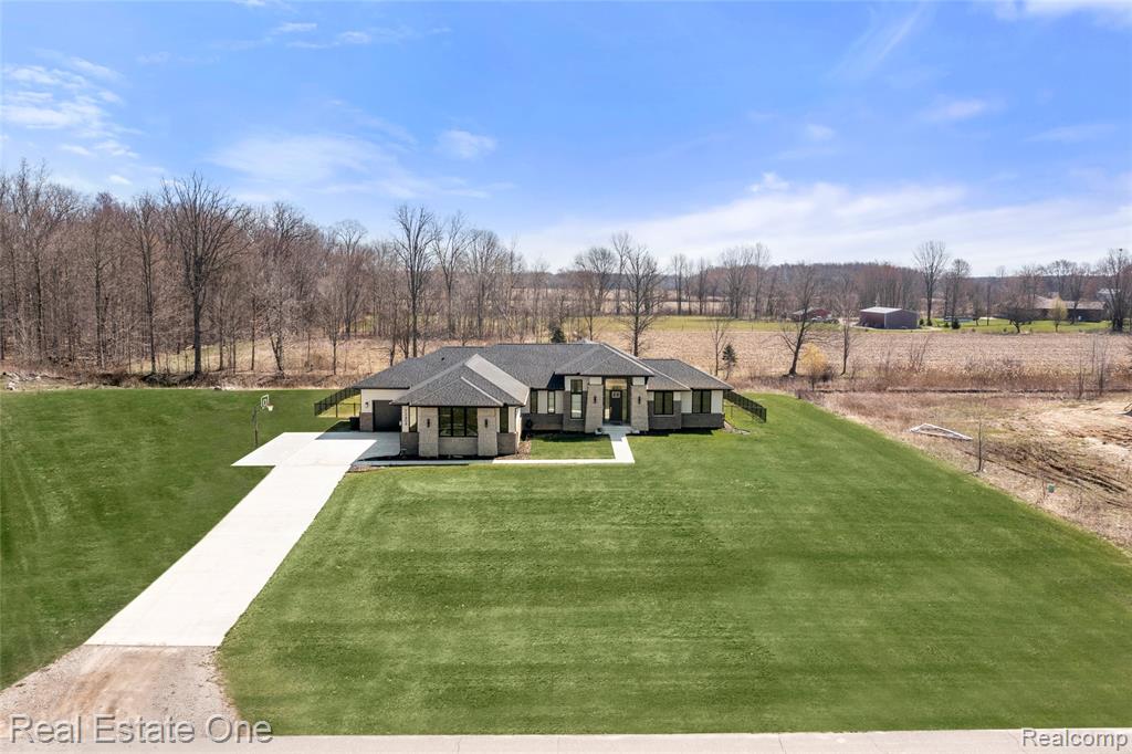 73404 Castle Court, Armada, MI — Photo 3