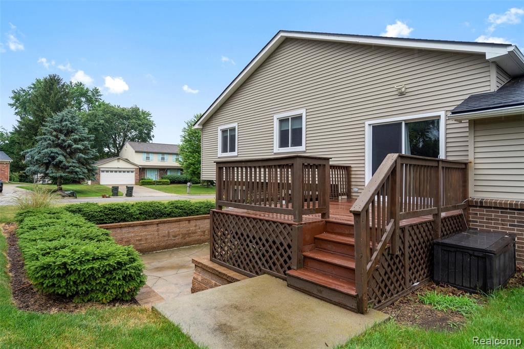 890 Darwin Place Court, Rochester Hills, MI 48307 — Photo 29