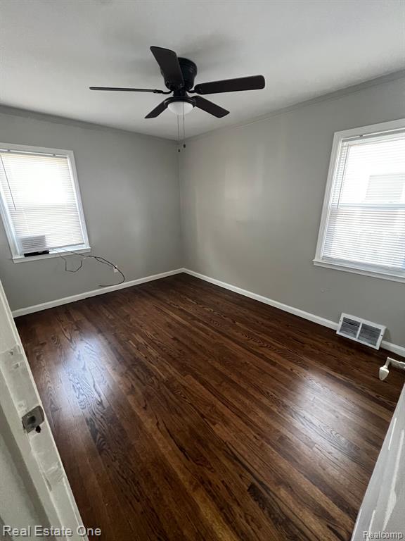 916 STEWART Avenue, Lincoln Park, MI 48146 — Photo 14