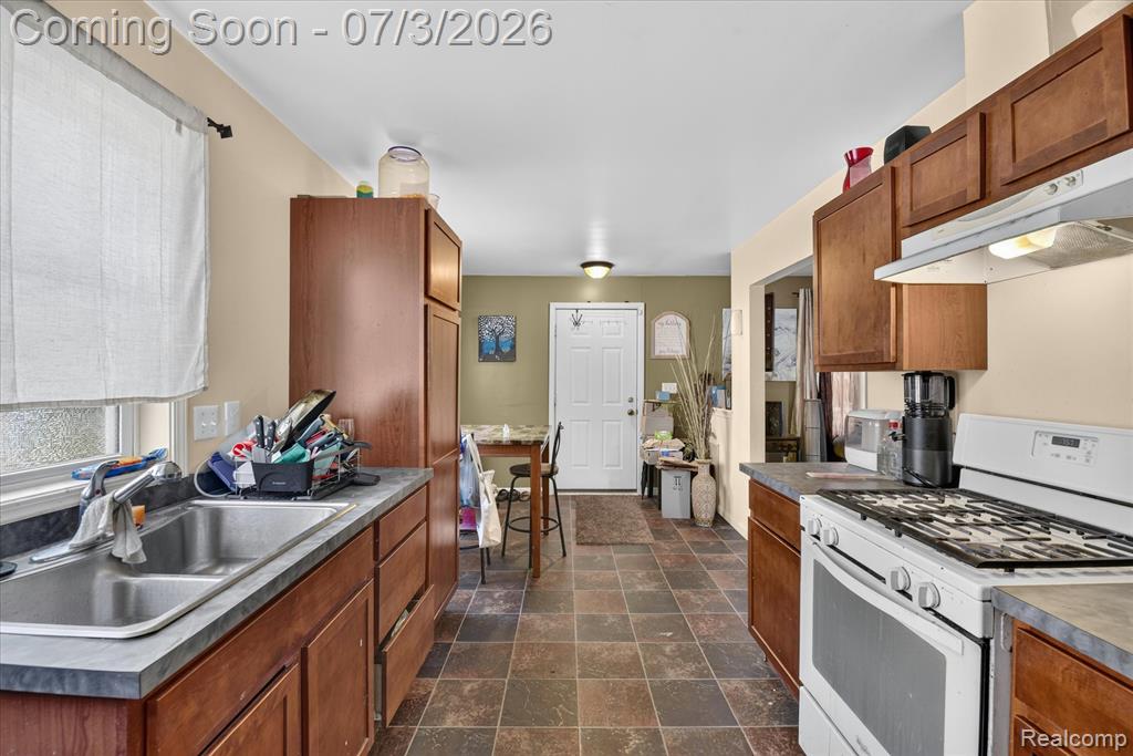 1370 Parkwood Avenue, Ypsilanti, MI 48198 — Photo 4