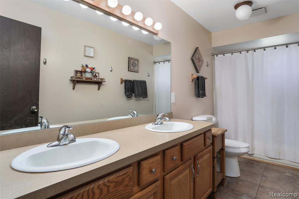 65 1st Street, Oxford, MI 48371 — Photo 14