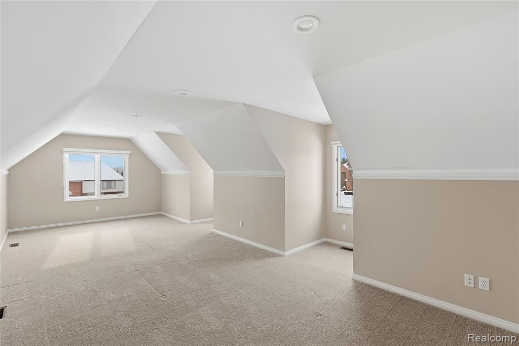 966 Majestic Drive, Rochester Hills, MI 48306 — Photo 27