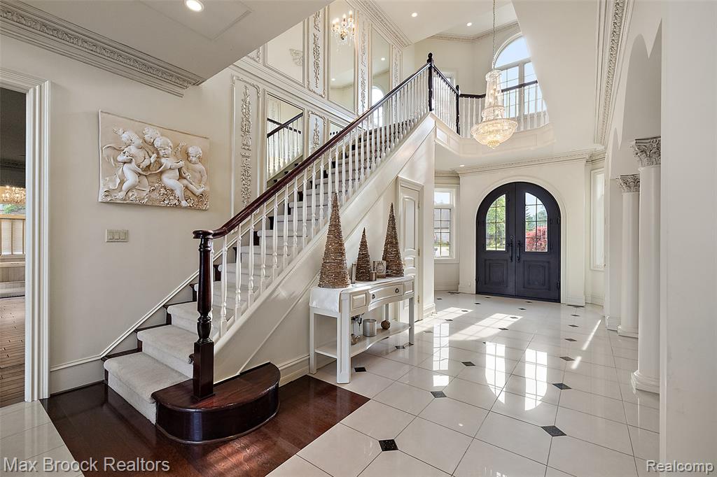 7428 Foxburg Court, Clarkston, MI, 48348