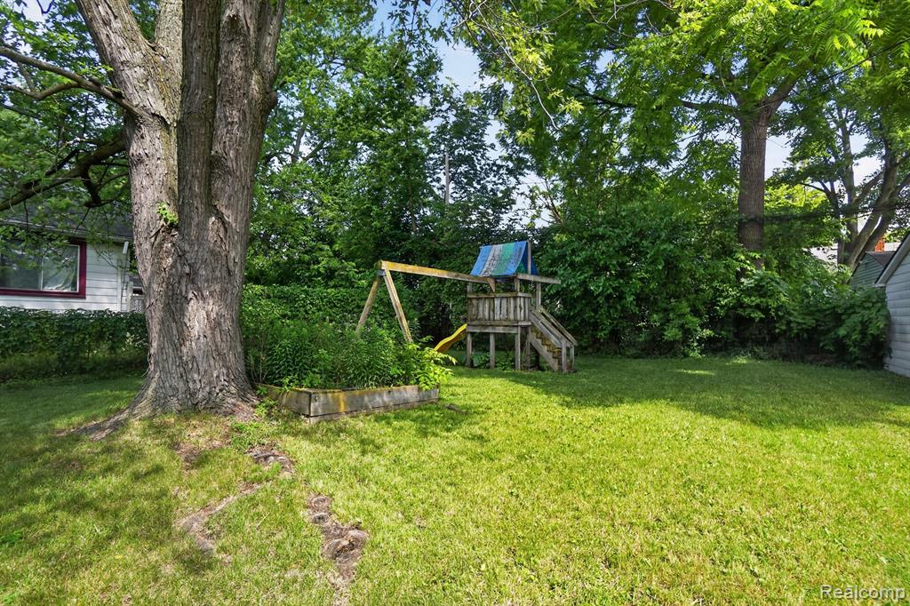 702 Leland Street, Flint, MI 48507 — Photo 29