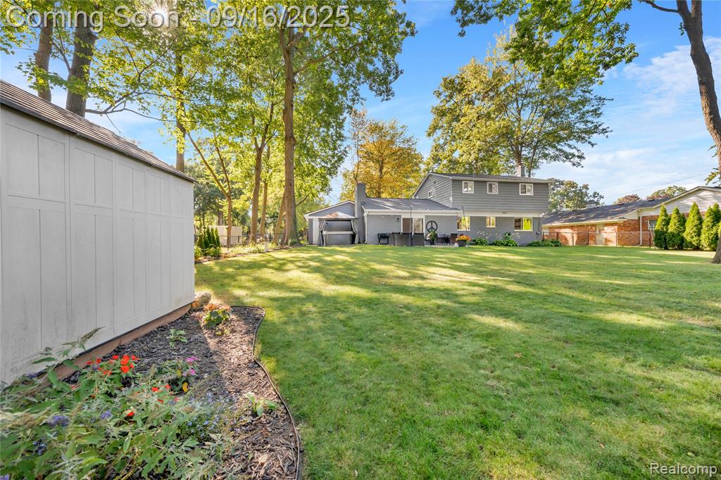 5920 Warbler Drive, Clarkston, MI — Photo 46